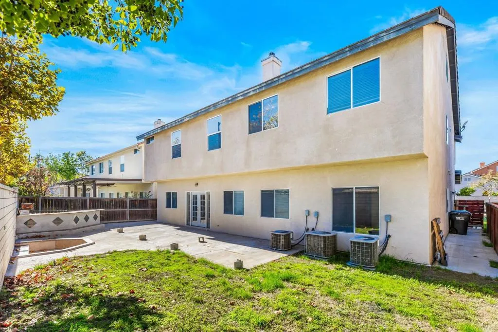 26300 Alcott Union Drive, Murrieta, California 92563 home-pic-1